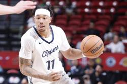 开云体育直播-快船遭遇失利，东西部榜首位置出现波动