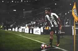 开云官网-风城玫瑰与孟菲斯铁壁，当拉文的三分雨浇灭最后悬念