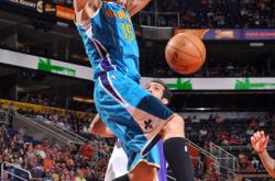 开云体育-包含公牛客场击败黄蜂，洛佩斯砍下全场最高分的词条