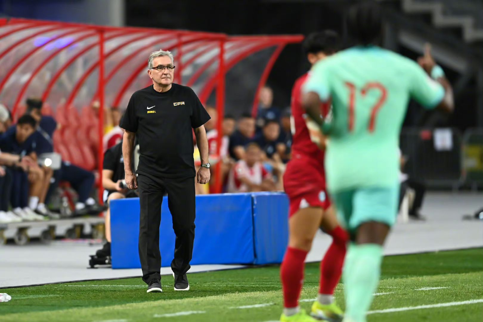 赛季战绩不理想,教练团队是否面临换帅危机?的简单介绍 赛季战绩不理想,教练团队是否面临换帅危机?的简单介绍