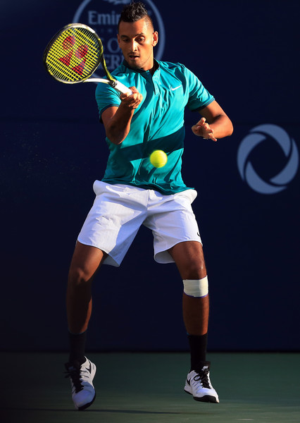 包含西班牙网球队力克澳大利亚网球队，克耶高斯高光表现的词条