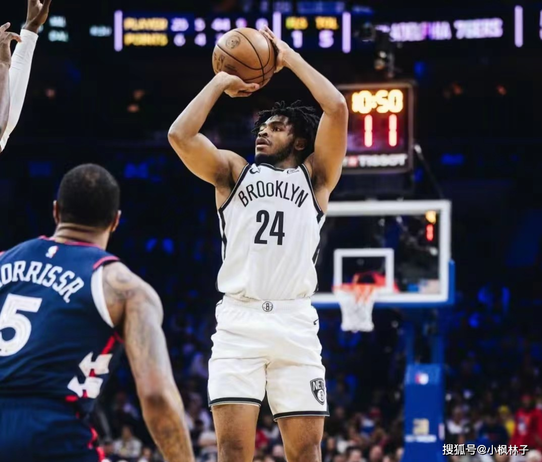 76人轻取篮网，福克斯关键制胜