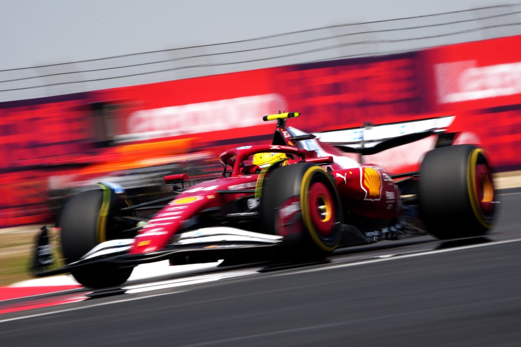 梅赛德斯绝杀红牛车队，汉密尔顿高光表现的简单介绍