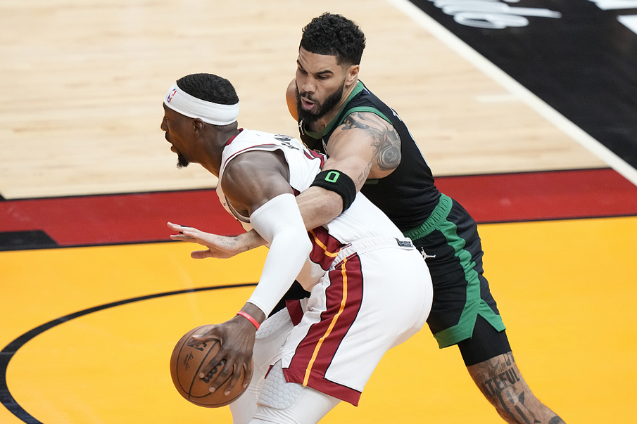 凯尔特人B队强势热火B队，西蒙斯绝境逆转的简单介绍