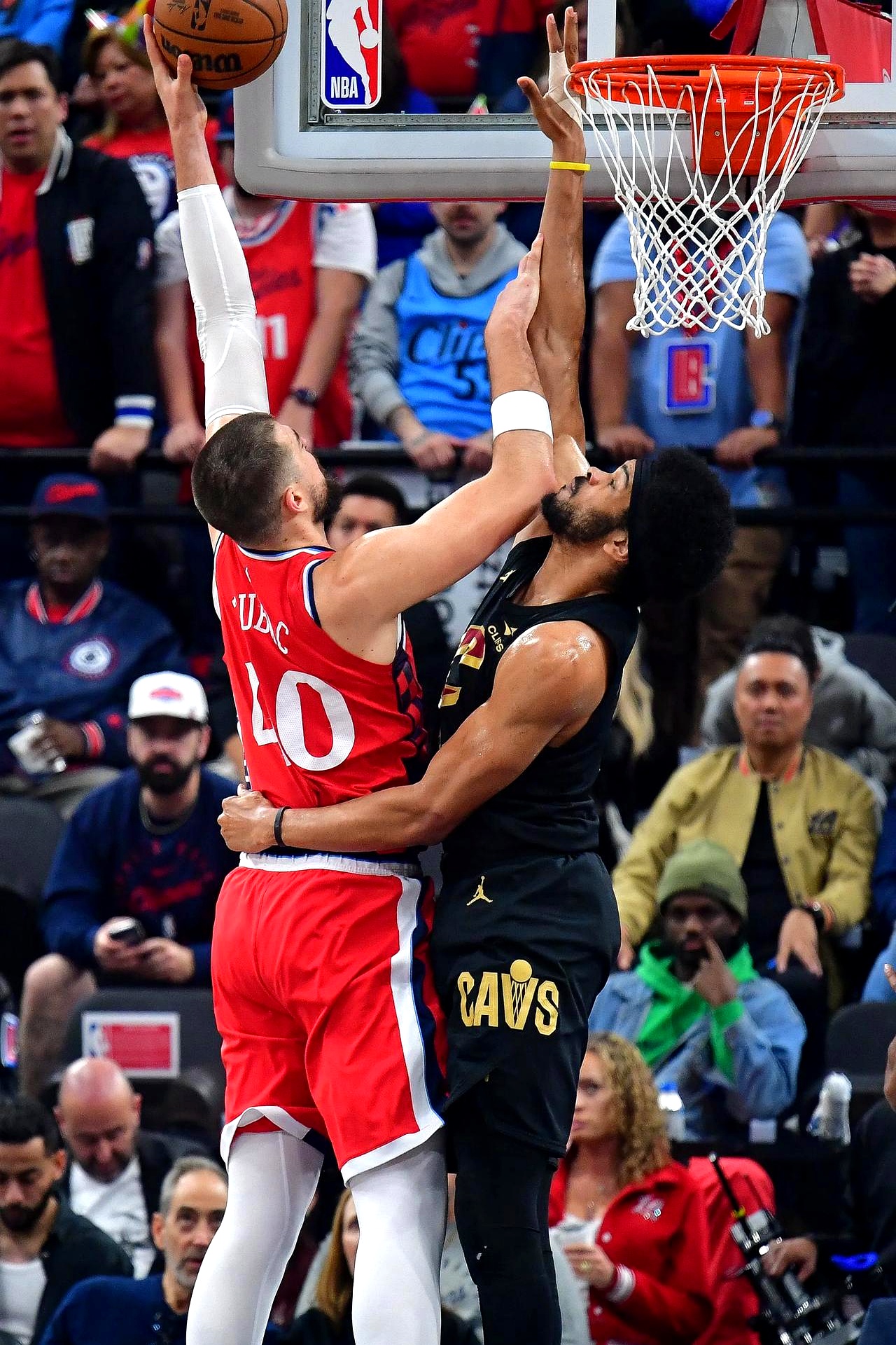 快船力克猛龙，麦科勒姆统治全场的简单介绍